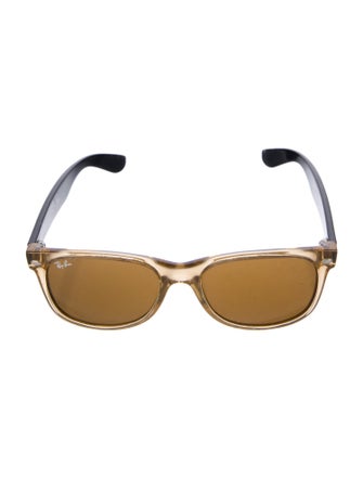 Ray-Ban New Wayfarer Sunglasses