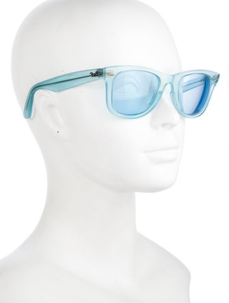 Ray-Ban Wayfarer Gradient Sunglasses