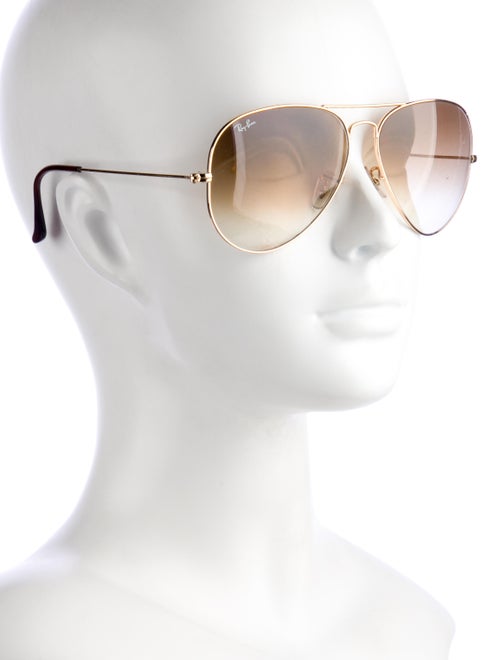 Ray-Ban Large Aviator Sunglasses