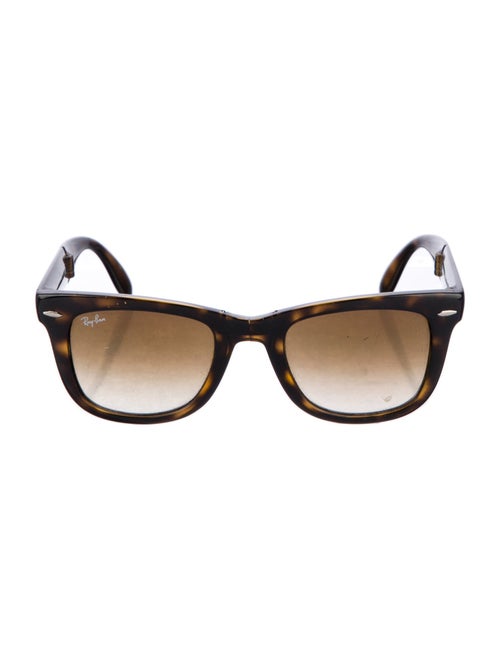 Ray-Ban Wayfarer Gradient Sunglasses