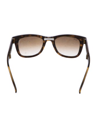 Ray-Ban Wayfarer Gradient Sunglasses