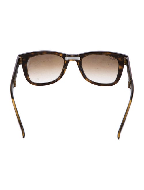 Ray-Ban Wayfarer Gradient Sunglasses