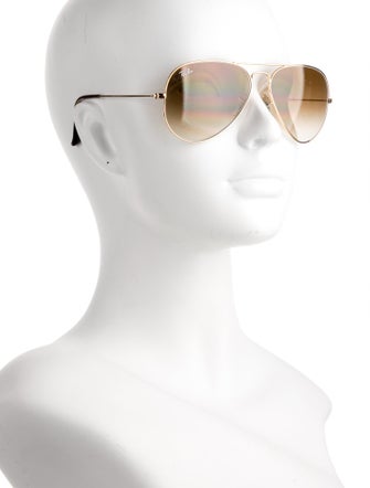 Ray-Ban Large Aviator Sunglasses