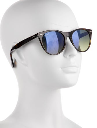 Ray-Ban Wayfarer Gradient Sunglasses