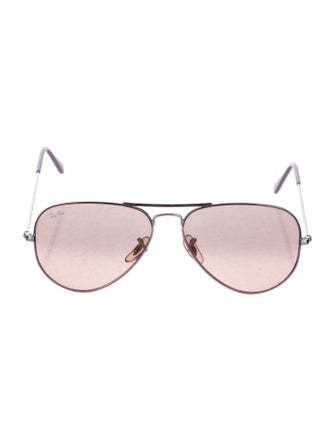 Ray-Ban Aviator Tinted Sunglasses