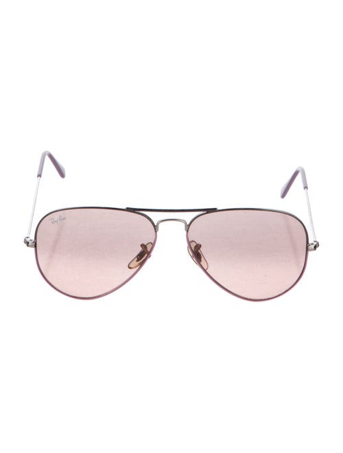 Ray-Ban Aviator Tinted Sunglasses