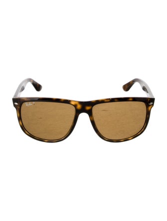 Ray-Ban Wayfarer Tinted Sunglasses