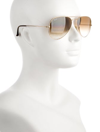 Ray-Ban Aviator Gradient Sunglasses