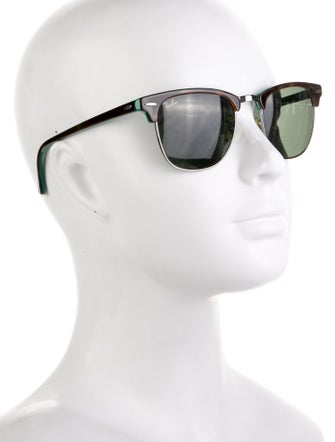 Ray-Ban Wayfarer Tinted Sunglasses