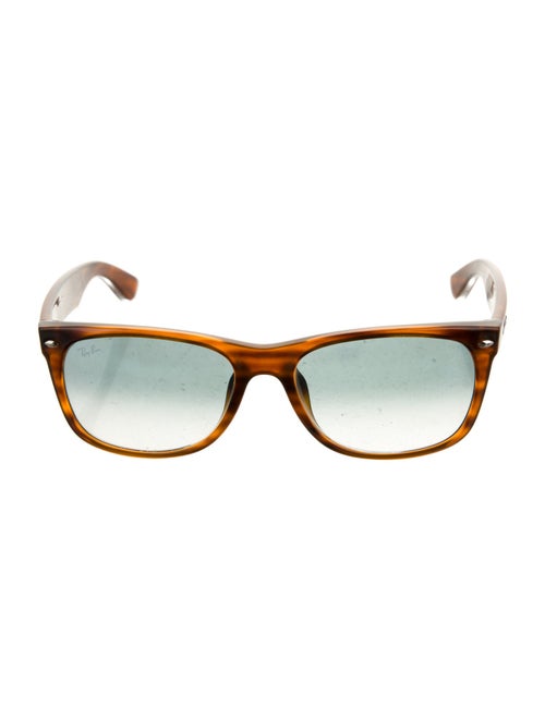 Ray-Ban Oversize Gradient Sunglasses