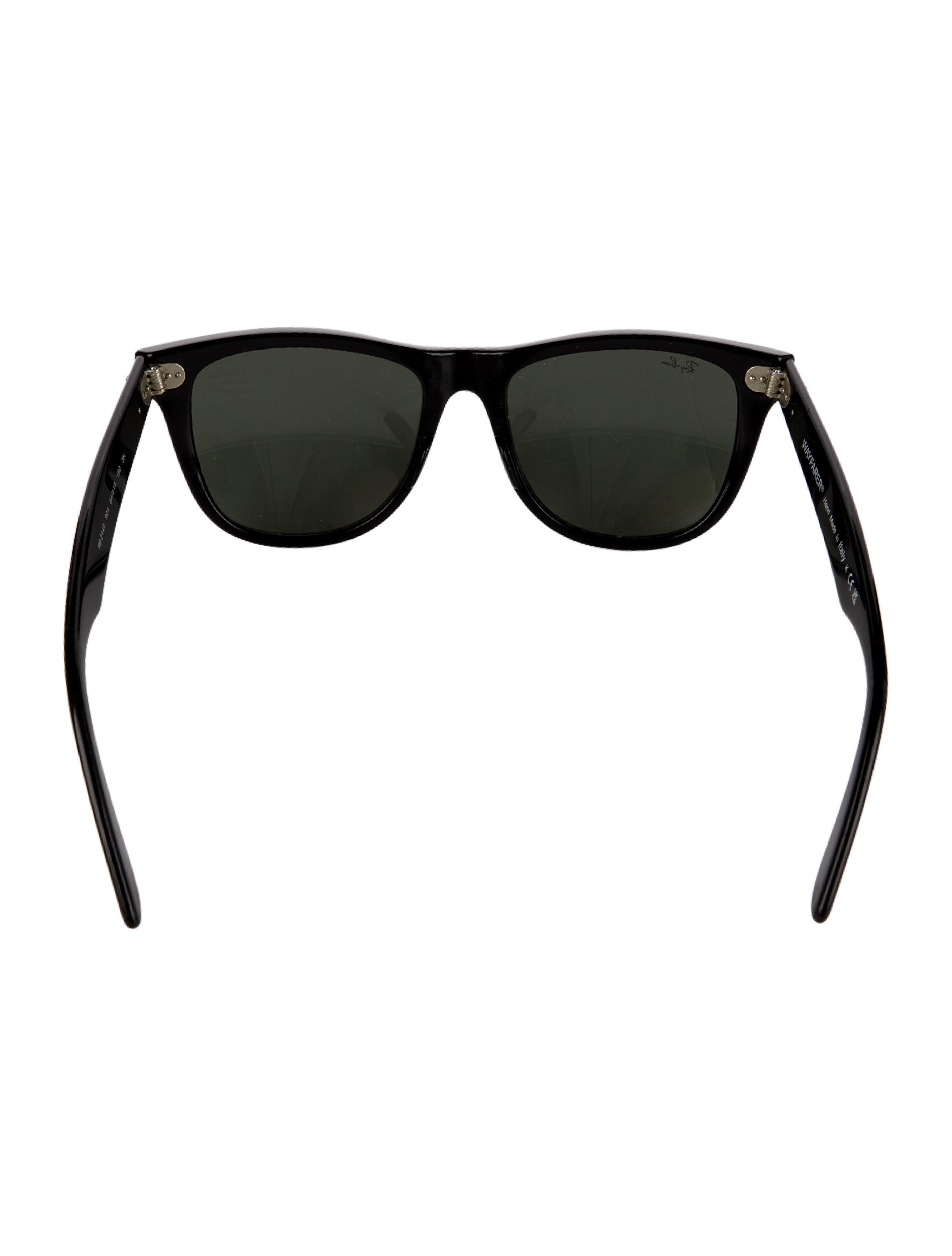 Ray-Ban Wayfarer Tinted Sunglasses