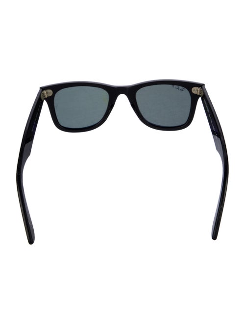 Ray-Ban Wayfarer Tinted Sunglasses