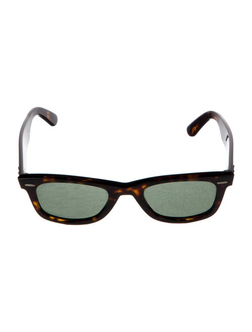 Ray-Ban Wayfarer Tinted Sunglasses