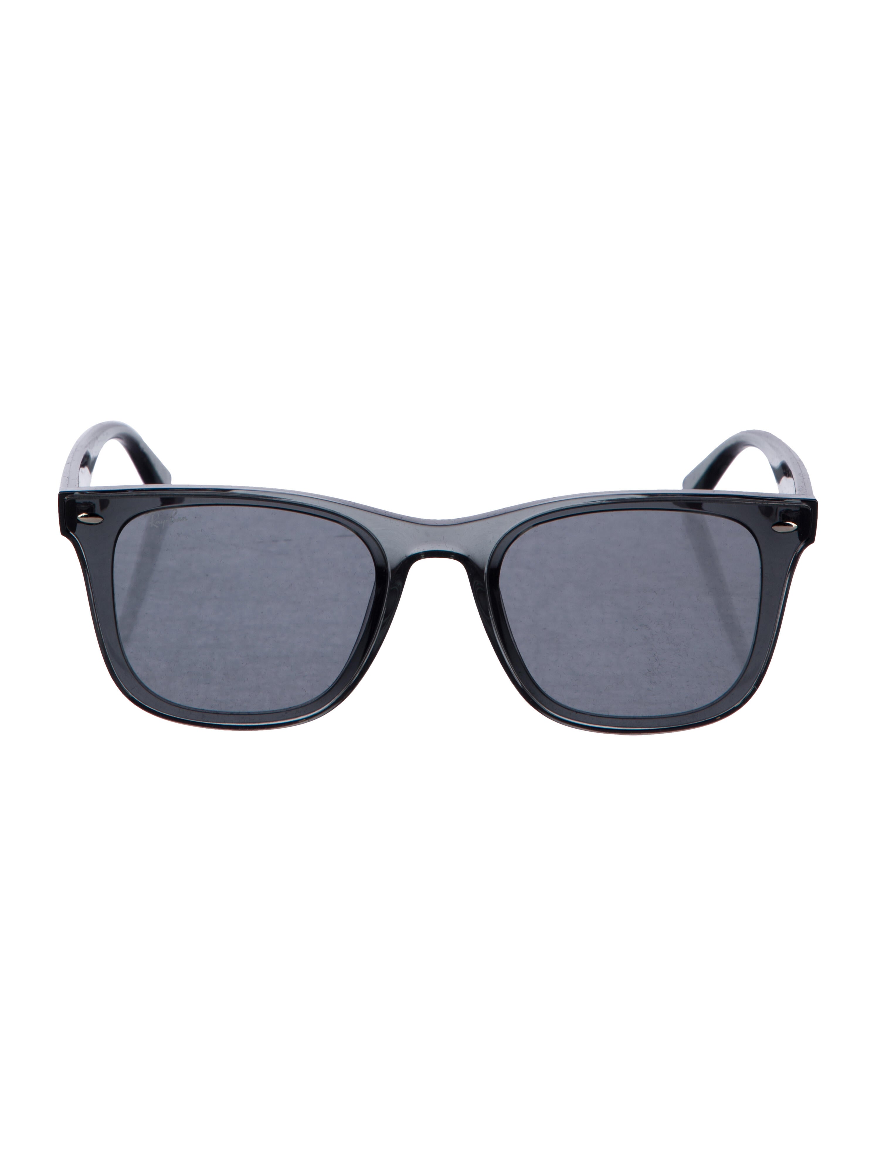 Ray-Ban Wayfarer Tinted Sunglasses