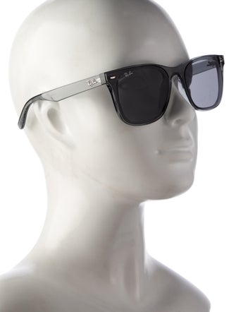 Ray-Ban Wayfarer Tinted Sunglasses