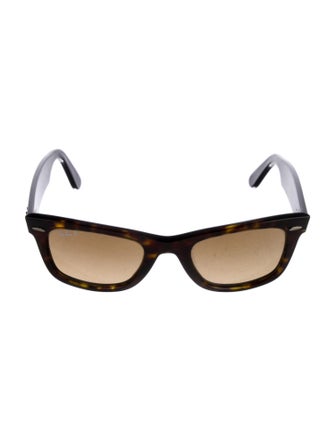 Ray-Ban Wayfarer Gradient Sunglasses
