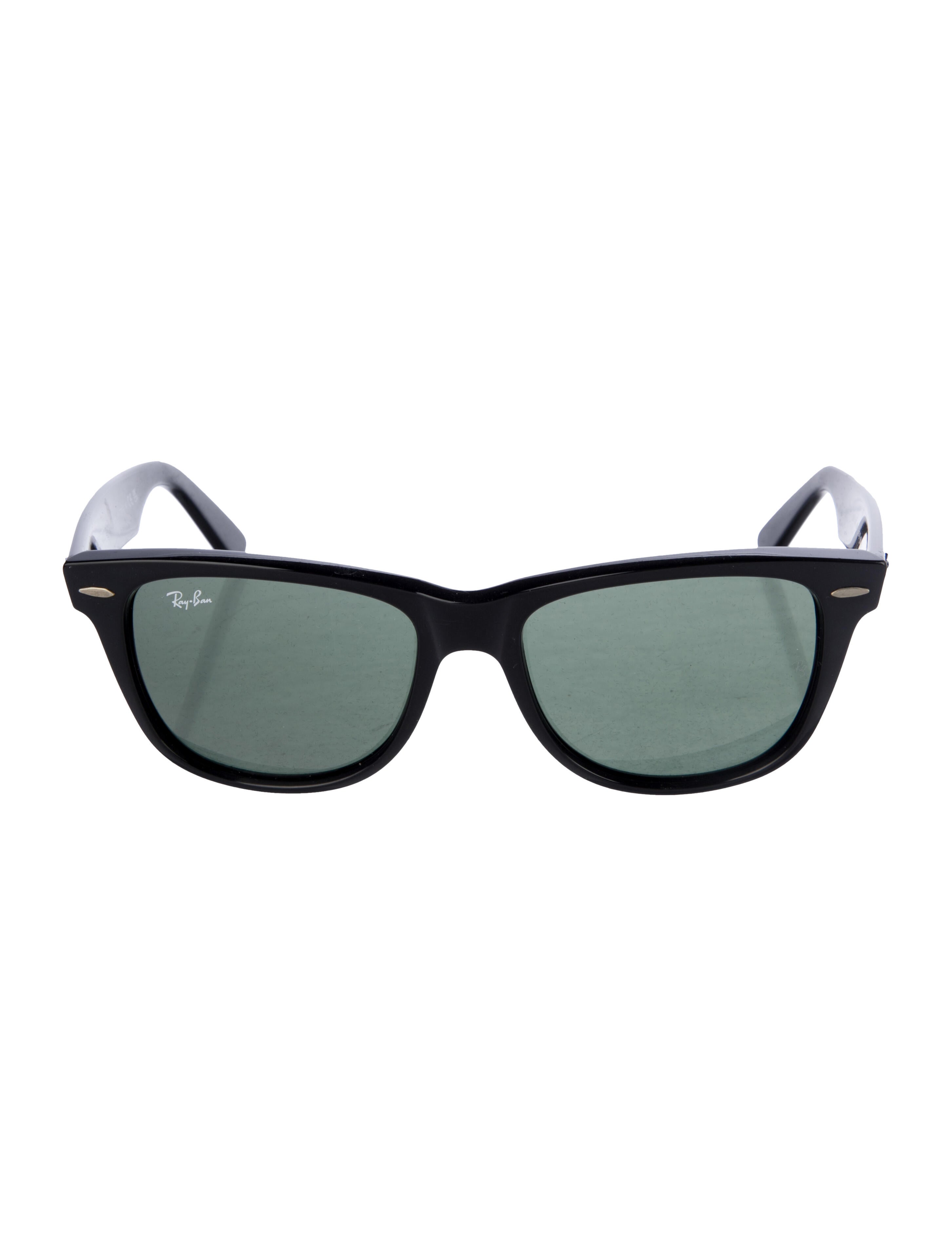 Ray-Ban Wayfarer Tinted Sunglasses