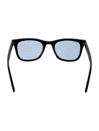 Ray-Ban Wayfarer Tinted Sunglasses