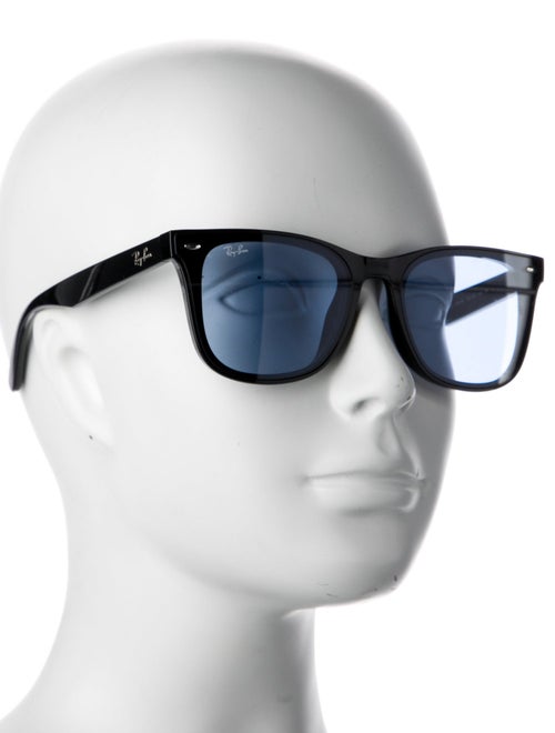 Ray-Ban Wayfarer Tinted Sunglasses