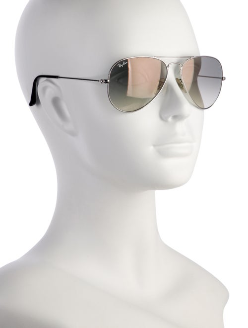 Ray-Ban Large Aviator Sunglasses