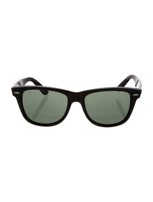 Ray-Ban Wayfarer Tinted Sunglasses