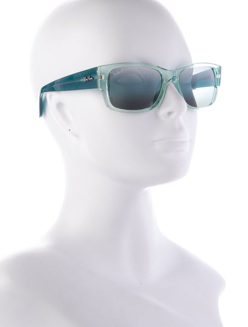Ray-Ban Wayfarer Tinted Sunglasses