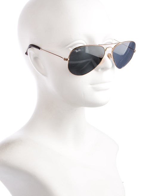 Ray-Ban Aviator Tinted Sunglasses