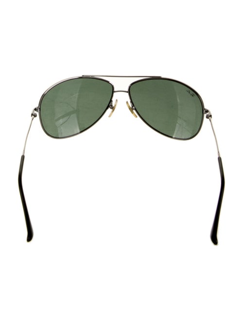 Ray-Ban Aviator Tinted Sunglasses