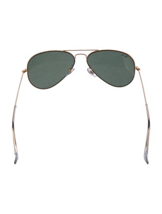 Ray-Ban Aviator Tinted Sunglasses