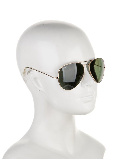 Ray-Ban Aviator Tinted Sunglasses