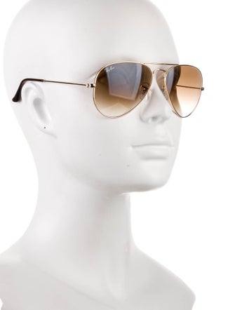 Ray-Ban Aviator Gradient Sunglasses