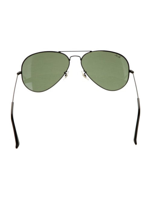 Ray-Ban Aviator Tinted Sunglasses