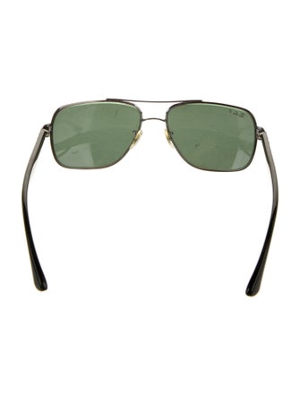 Ray-Ban Aviator Tinted Sunglasses