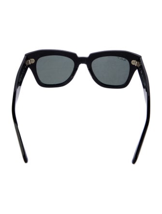 Ray-Ban Wayfarer Tinted Sunglasses