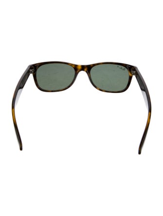 Ray-Ban New Wayfarer Wayfarer Sunglasses
