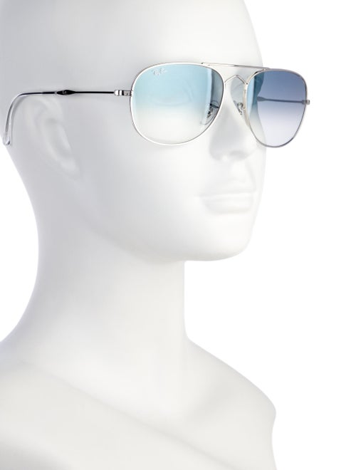 Ray-Ban Aviator Gradient Sunglasses