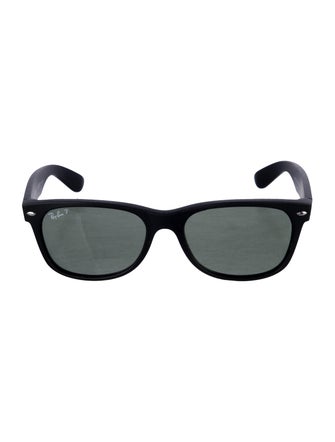 Ray-Ban Wayfarer Tinted Sunglasses