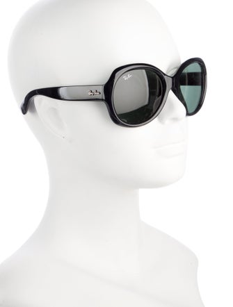 Ray-Ban Round Tinted Sunglasses