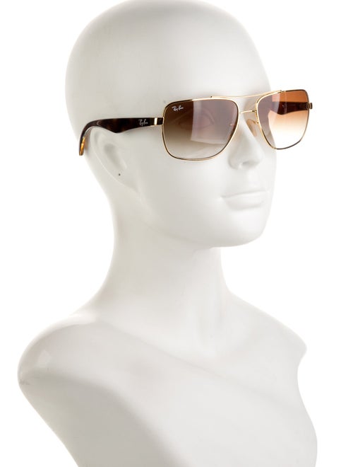 Ray-Ban Aviator Gradient Sunglasses