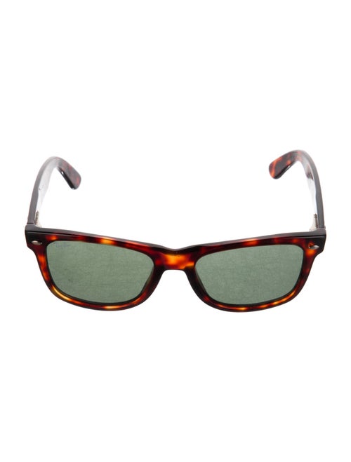 Ray-Ban Wayfarer Tinted Sunglasses
