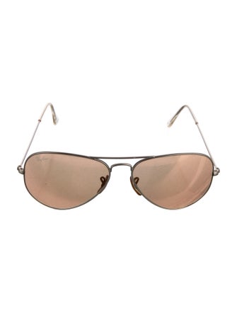 Ray-Ban Aviator Tinted Sunglasses