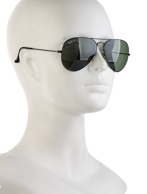 Ray-Ban Aviator Tinted Sunglasses