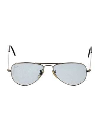Ray-Ban Aviator Tinted Sunglasses