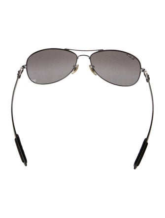 Ray-Ban Aviator Tinted Sunglasses