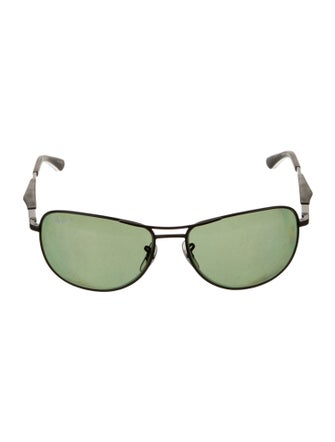 Ray-Ban Aviator Tinted Sunglasses