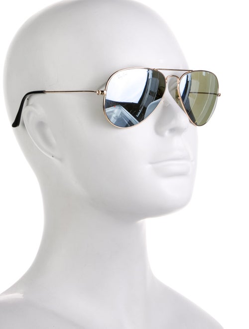 Ray-Ban Large Aviator Sunglasses