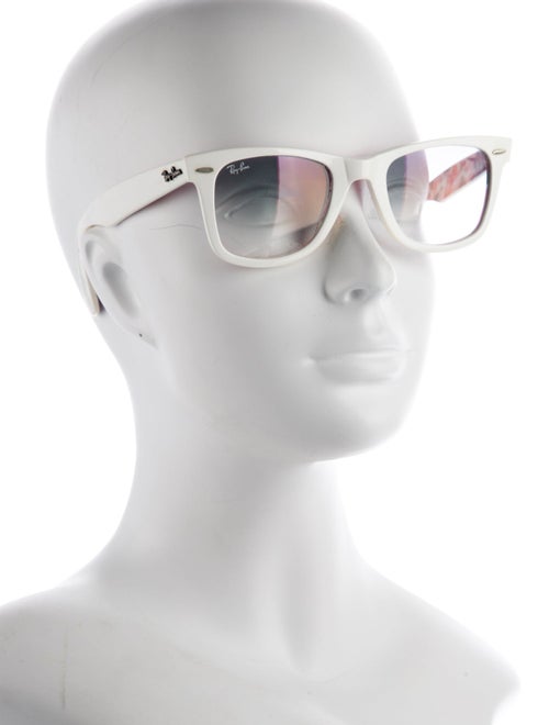 Ray-Ban Wayfarer Gradient Sunglasses