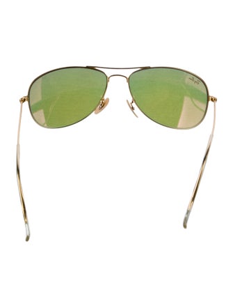 Ray-Ban Aviator Tinted Sunglasses