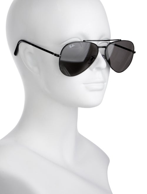 Ray-Ban Aviator Tinted Sunglasses