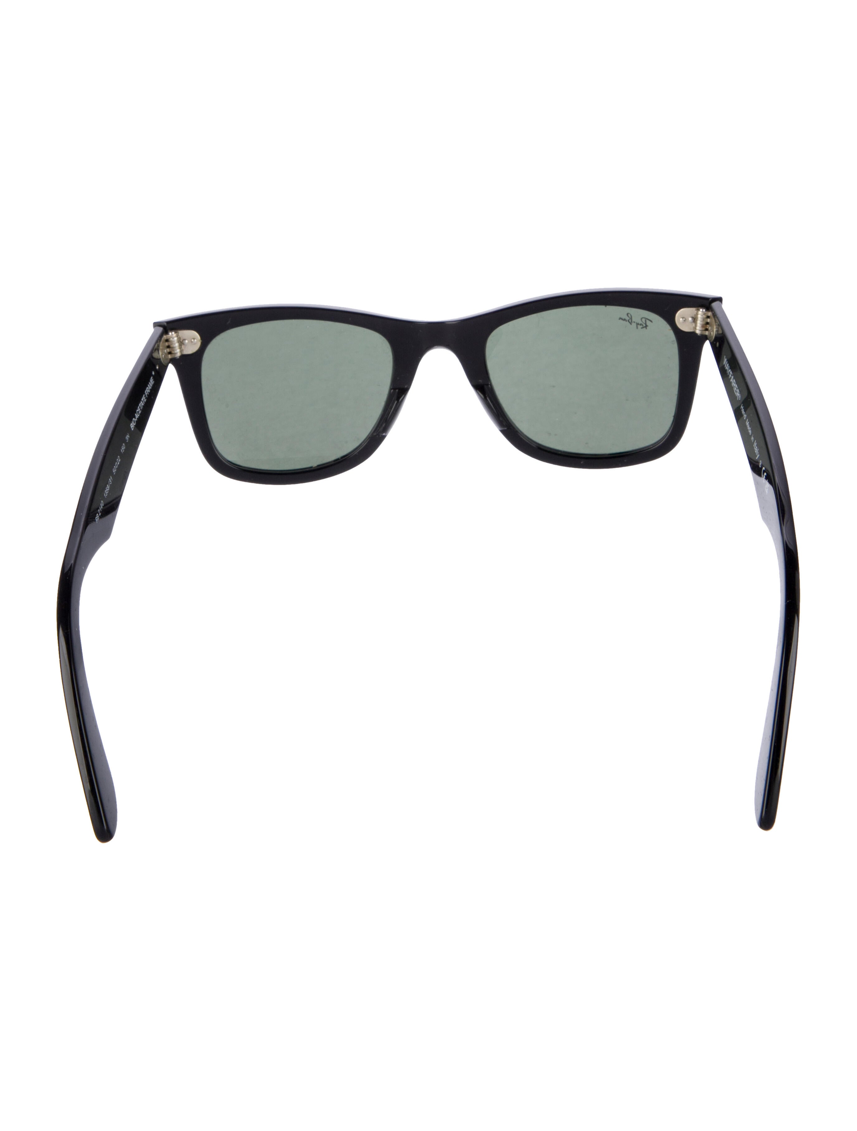 Ray-Ban Wayfarer Tinted Sunglasses